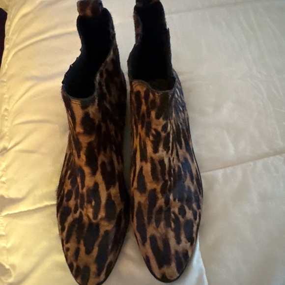 Leopard Print Pointed Toe Boots - Brown & Black - Picture 4 of 6